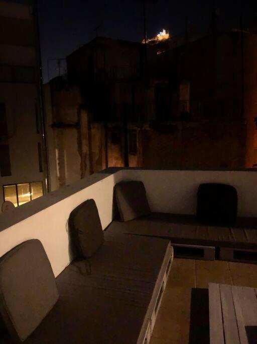Cozy Loft With Jazz Notes In Kolonaki Lägenhet Aten Exteriör bild